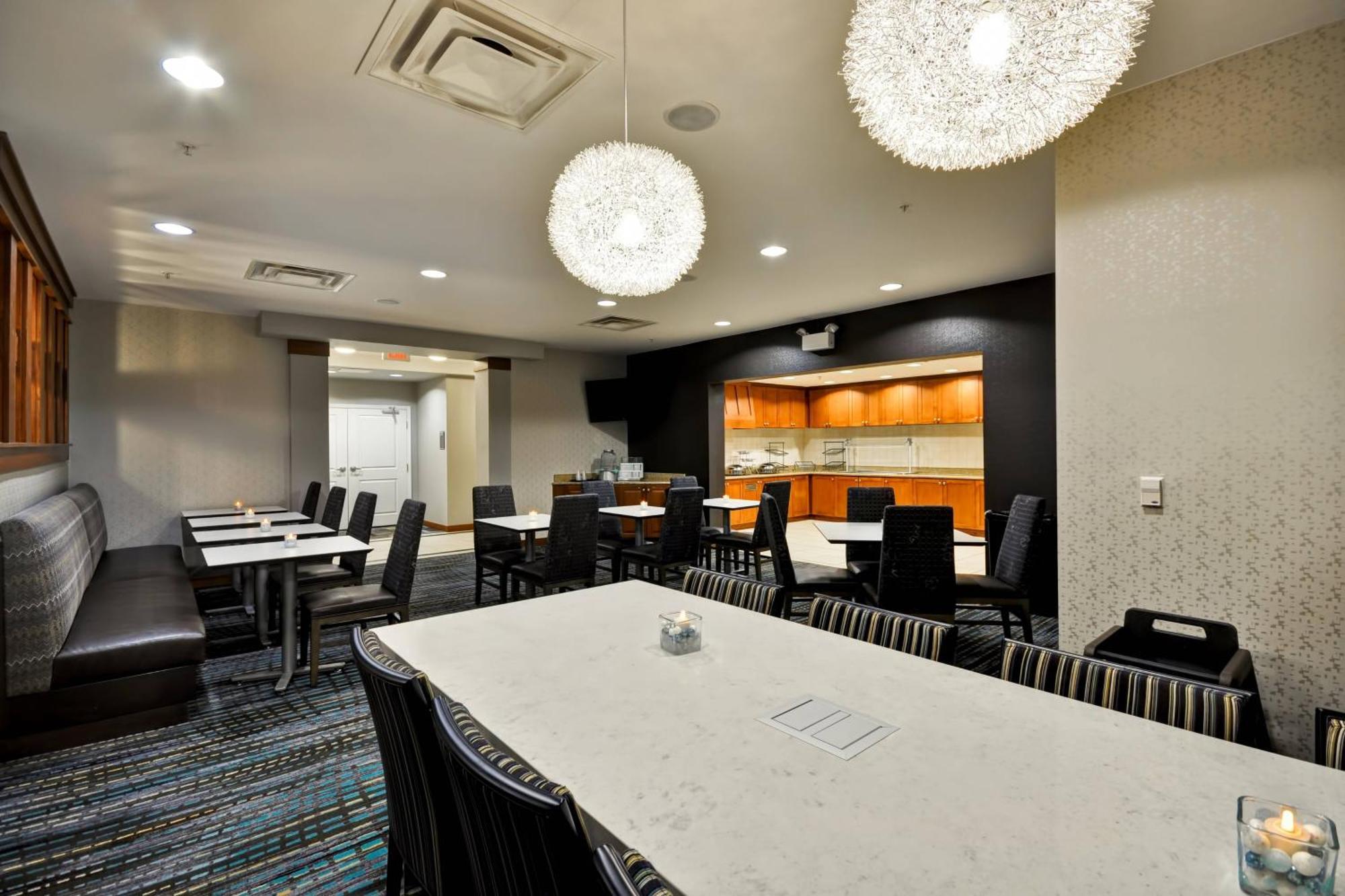 By Marriott Gulfport-biloxi Airport Gulfport
