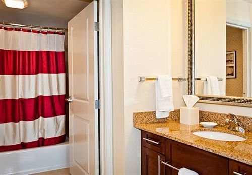 Hotel By Marriott Gulfport-biloxi Airport Gulfport