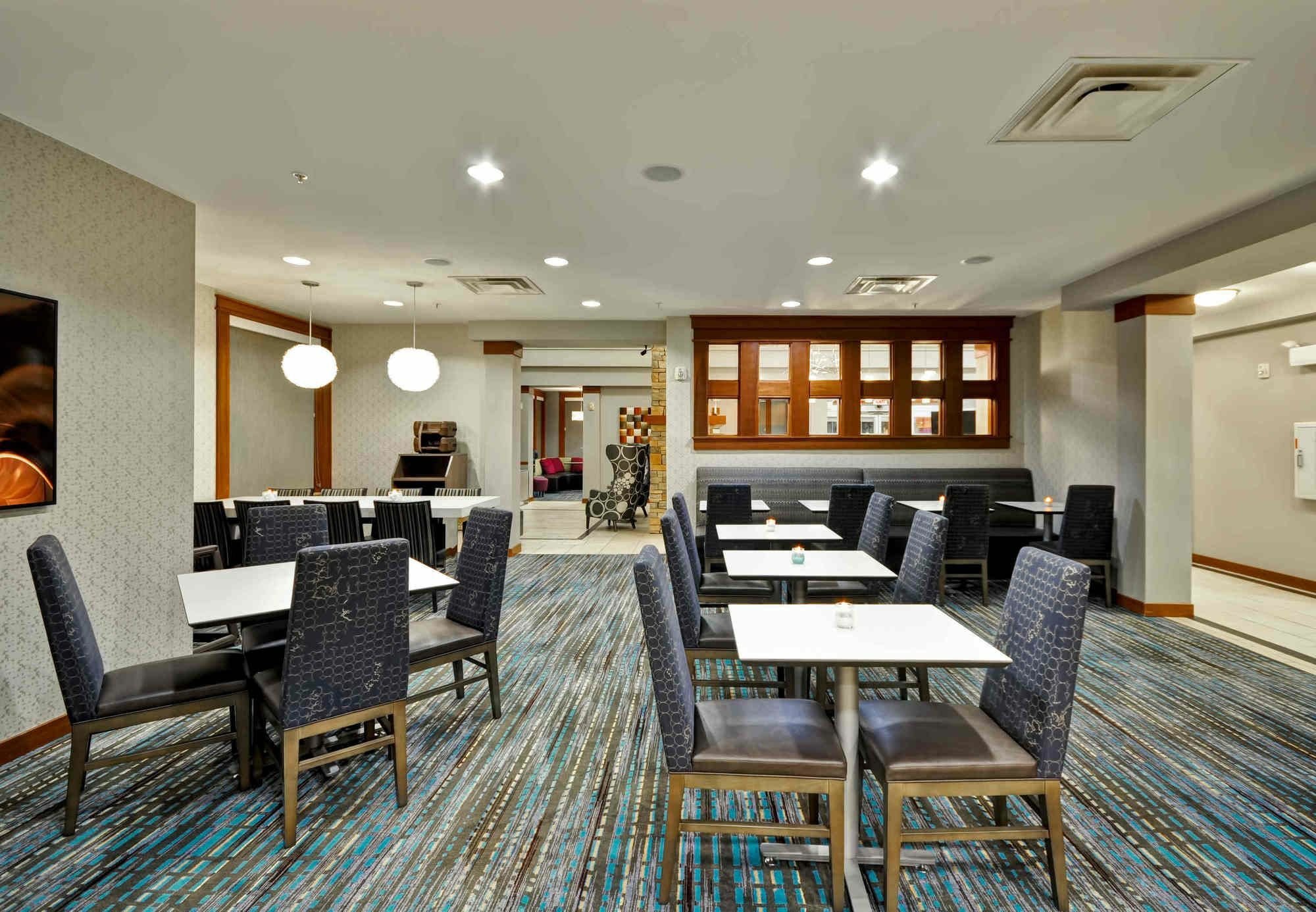 By Marriott Gulfport-biloxi Airport 3* Gulfport